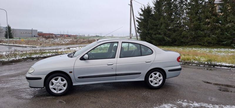 Nuotrauka 3 - Renault Megane 2002 m Sedanas