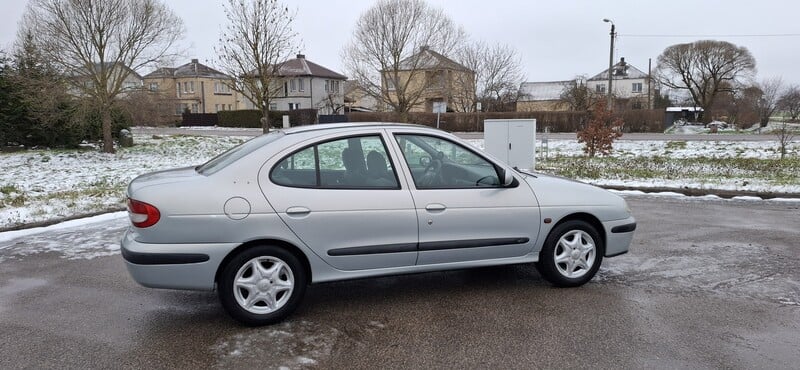 Nuotrauka 6 - Renault Megane 2002 m Sedanas