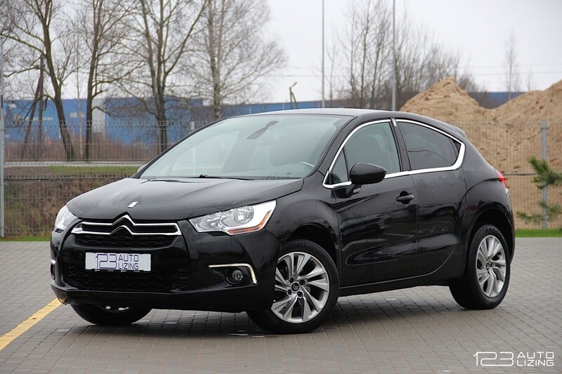 Photo 1 - Citroen DS4 2013 y Hatchback