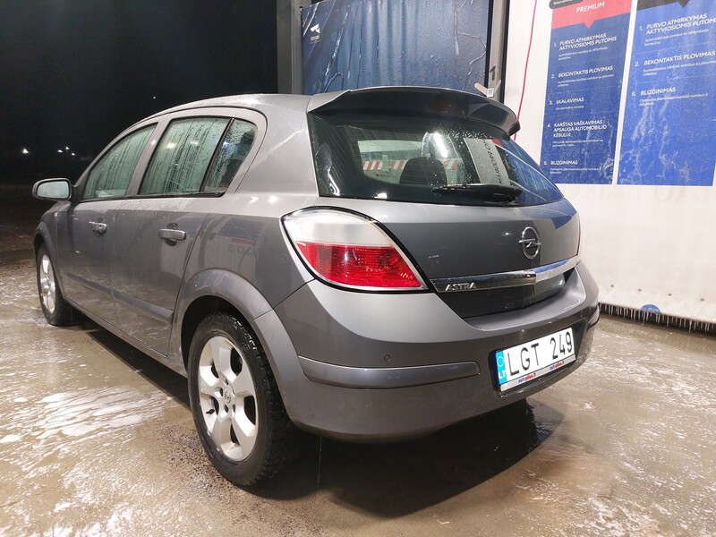 Фотография 5 - Opel Astra 2005 г Хэтчбек