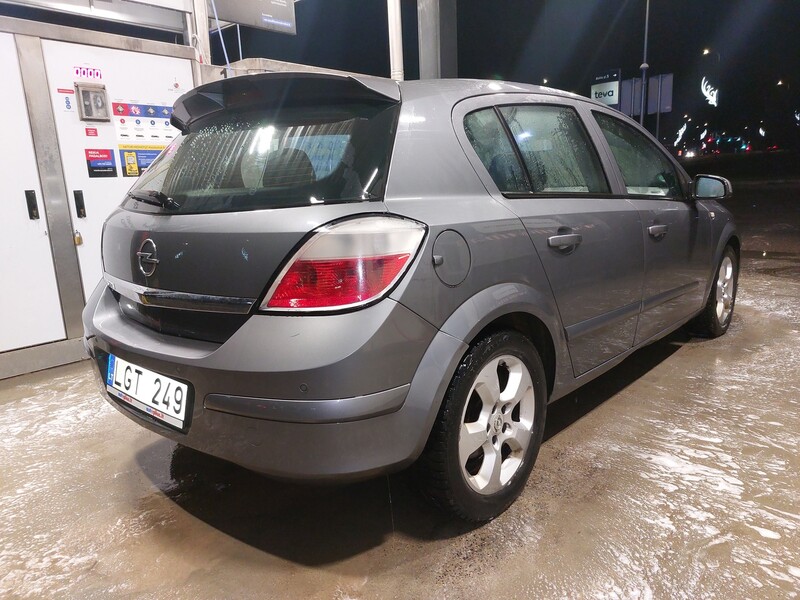 Фотография 6 - Opel Astra 2005 г Хэтчбек