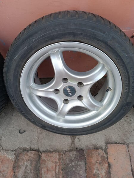 Photo 3 - 320 light alloy R16 rims