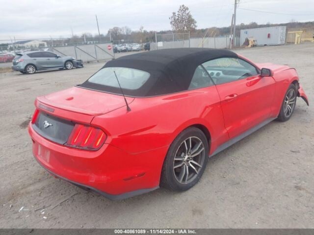 Фотография 4 - Ford Mustang 2016 г Кабриолет