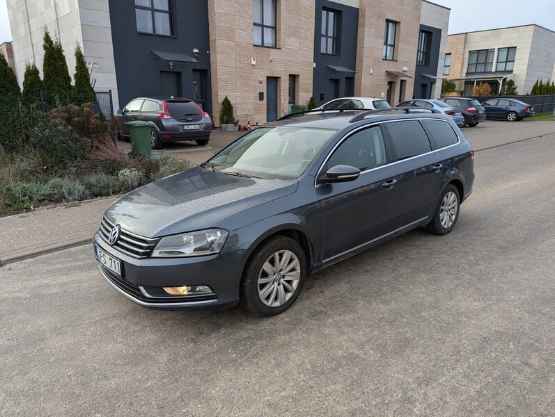 Фотография 1 - Volkswagen Passat 2013 г Универсал