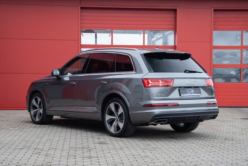 Photo 6 - Audi Q7 2016 y Off-road / Crossover