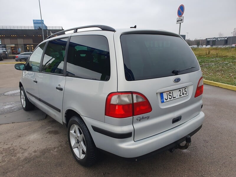 Photo 1 - Ford Galaxy 2004 y Van