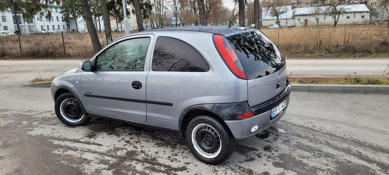 Фотография 2 - Opel Corsa 2003 г Хэтчбек