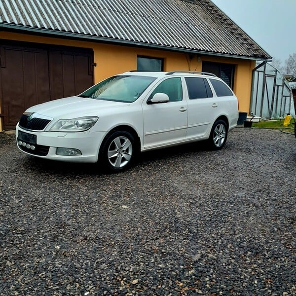 Photo 2 - Skoda Octavia 2010 y Wagon