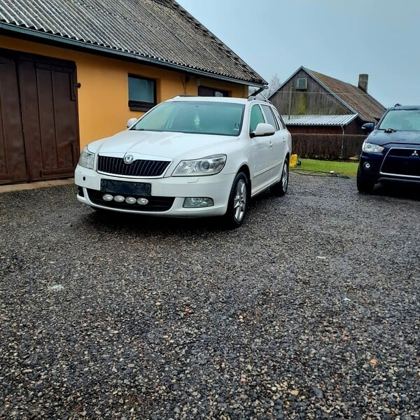 Photo 3 - Skoda Octavia 2010 y Wagon