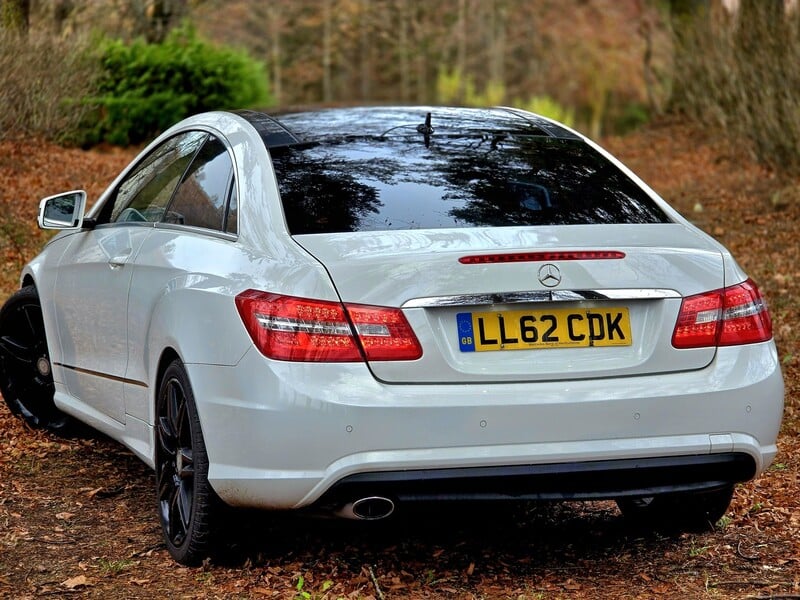 Photo 6 - Mercedes-Benz E 220 2012 y Coupe