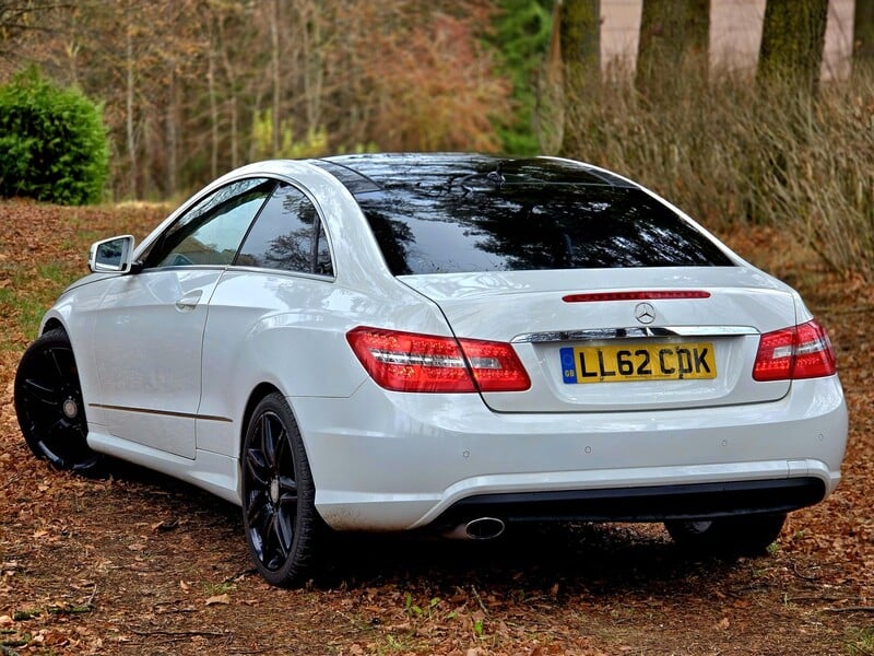 Photo 7 - Mercedes-Benz E 220 2012 y Coupe