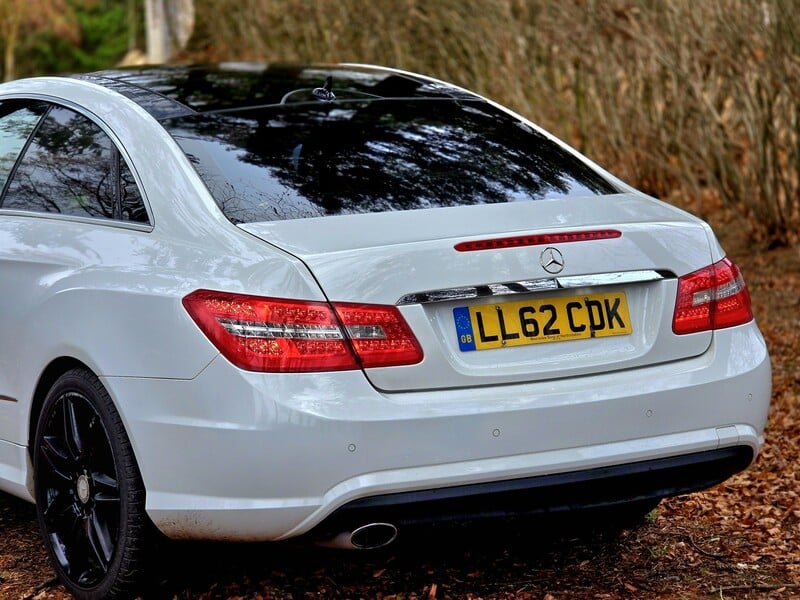 Photo 8 - Mercedes-Benz E 220 2012 y Coupe