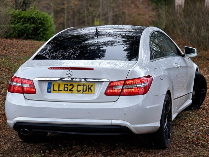 Photo 10 - Mercedes-Benz E 220 2012 y Coupe