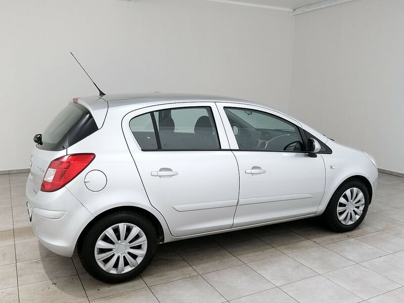 Photo 3 - Opel Corsa 2008 y Hatchback