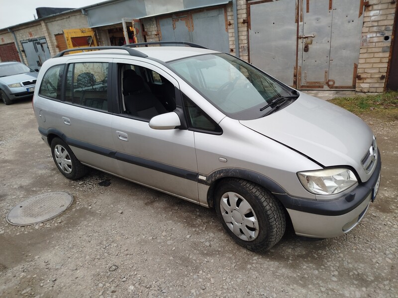 Photo 7 - Opel Zafira Life 2004 y Van