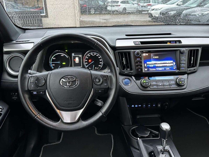 Photo 8 - Toyota RAV4 2016 y Off-road / Crossover