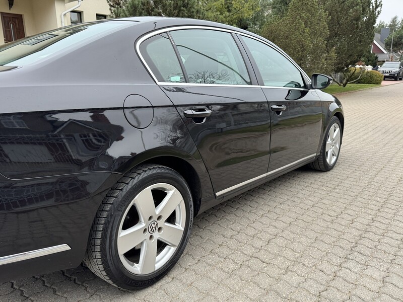 Photo 7 - Volkswagen Passat 2012 y Sedan