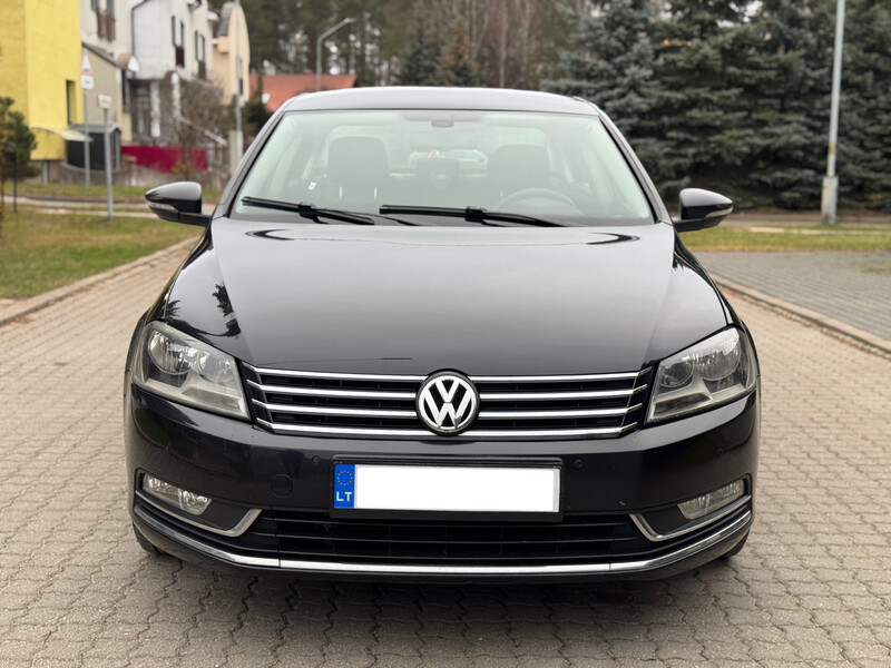 Photo 10 - Volkswagen Passat 2012 y Sedan