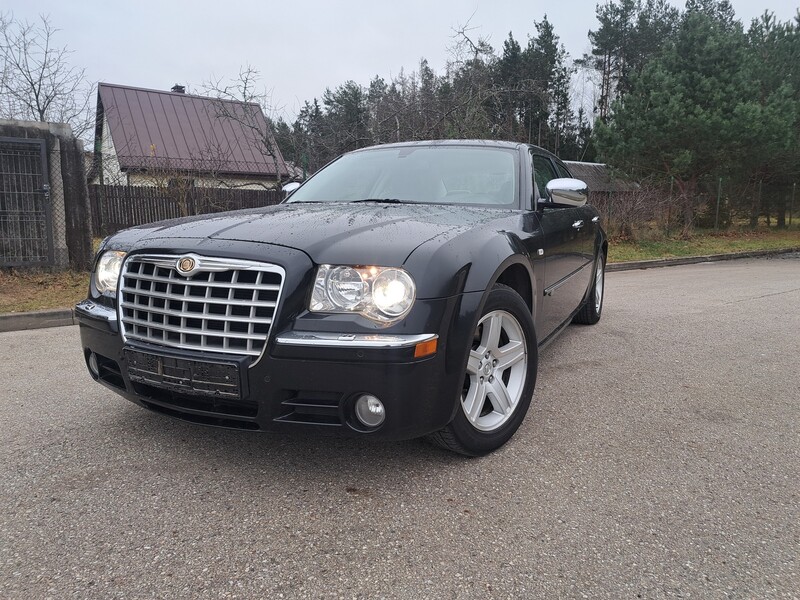 Фотография 2 - Chrysler 300C 2009 г Седан