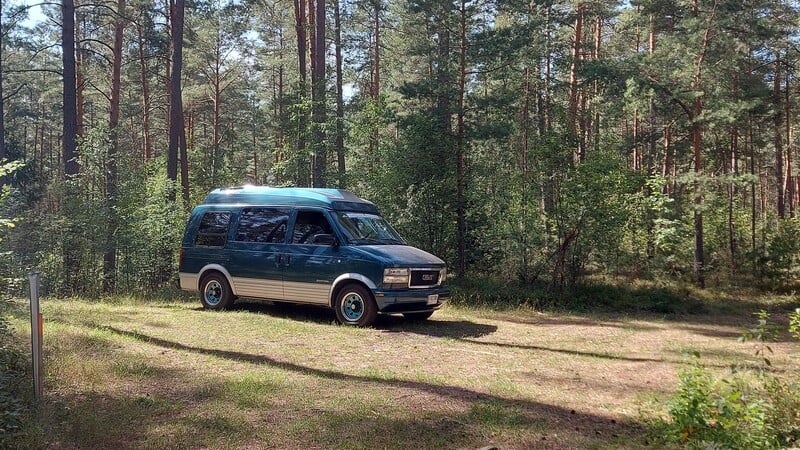 Photo 3 - Gmc Safari 1995 y Minibus