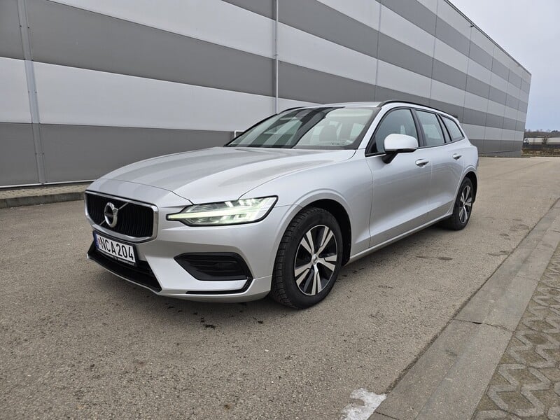 Фотография 1 - Volvo V60 2020 г Универсал