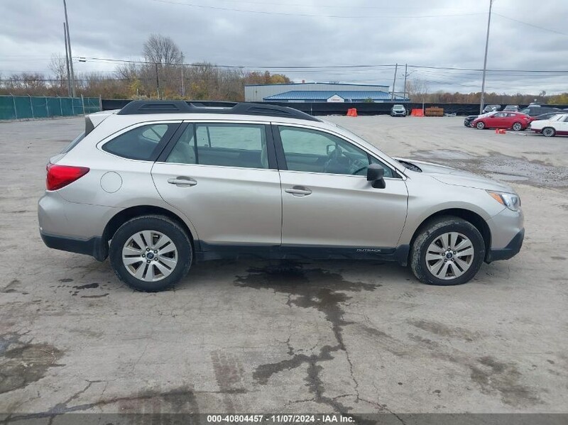 Photo 1 - Subaru OUTBACK 2017 y Wagon