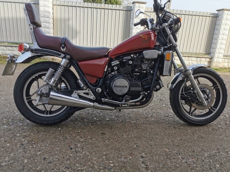 Nuotrauka 6 - Honda Magna 1982 m Čioperis / Cruiser / Custom motociklas