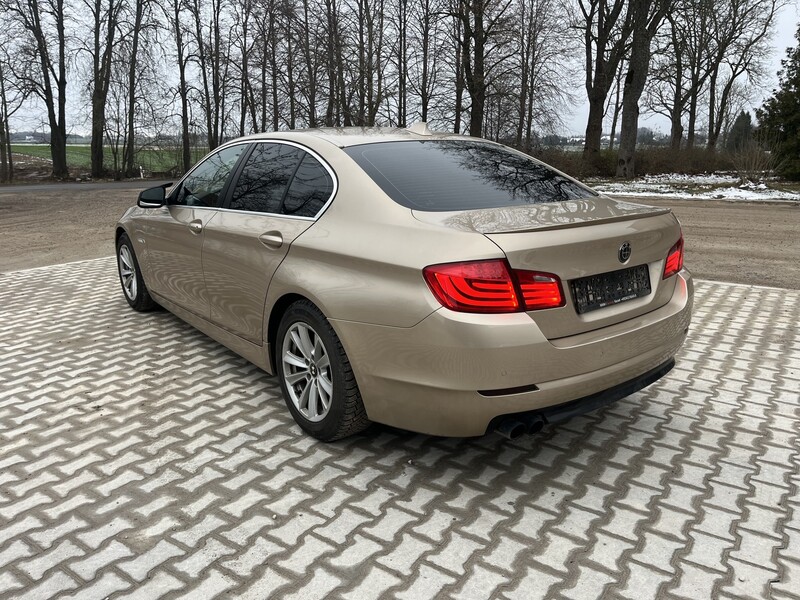 Фотография 3 - Bmw 520 2010 г Седан