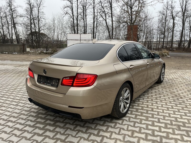 Фотография 2 - Bmw 520 2010 г Седан