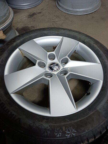 Photo 1 - Skoda light alloy R16 rims