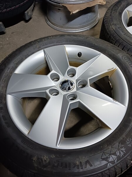 Photo 2 - Skoda light alloy R16 rims