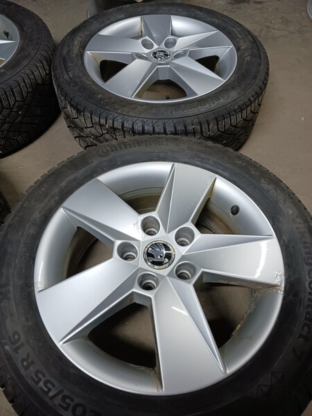 Photo 6 - Skoda light alloy R16 rims