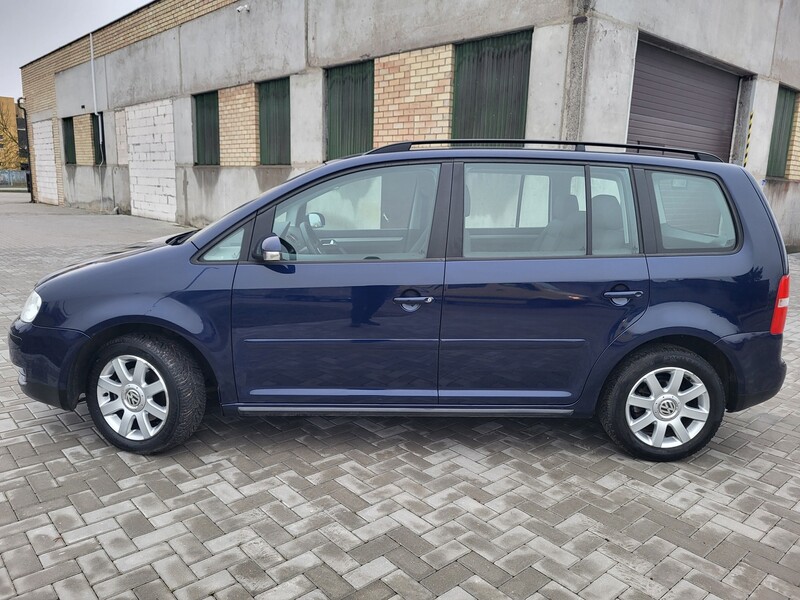 Фотография 6 - Volkswagen Touran 2006 г Минивэн