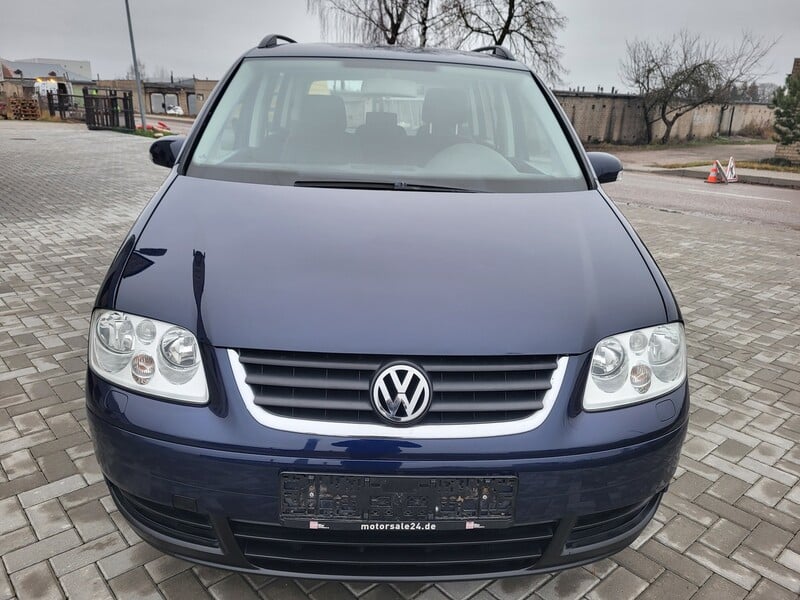 Фотография 8 - Volkswagen Touran 2006 г Минивэн