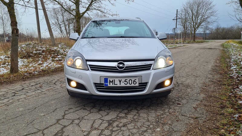 Nuotrauka 2 - Opel Astra 2010 m Universalas