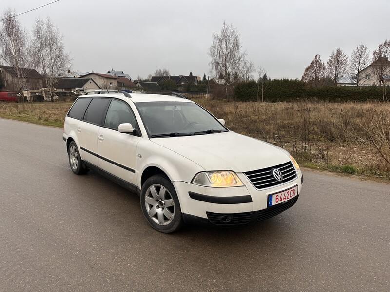 Фотография 3 - Volkswagen Passat 2001 г Универсал