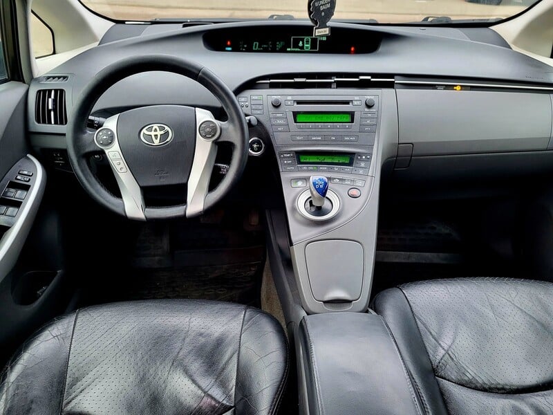 Nuotrauka 10 - Toyota Prius 2011 m Hečbekas