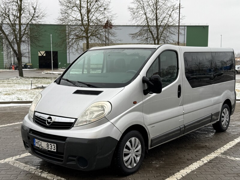 Photo 1 - Opel Vivaro 2007 y Minibus