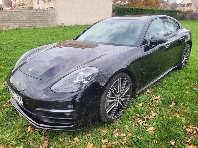 Photo 1 - Porsche Panamera 2021 y Hatchback