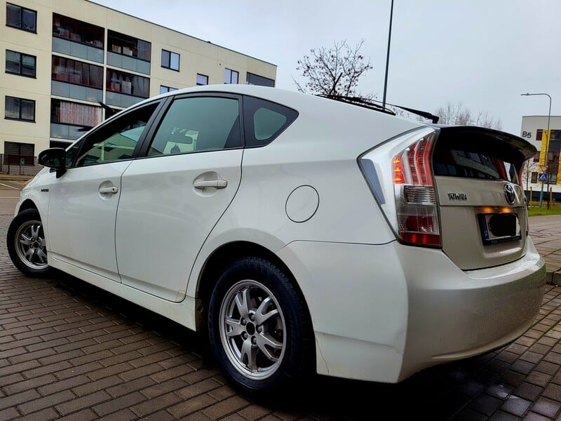 Nuotrauka 3 - Toyota Prius 2011 m Hečbekas