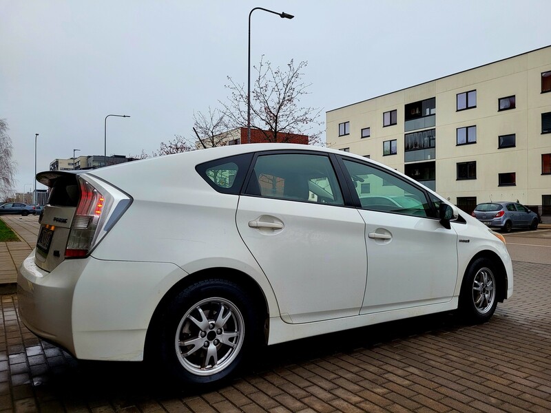 Nuotrauka 5 - Toyota Prius 2011 m Hečbekas