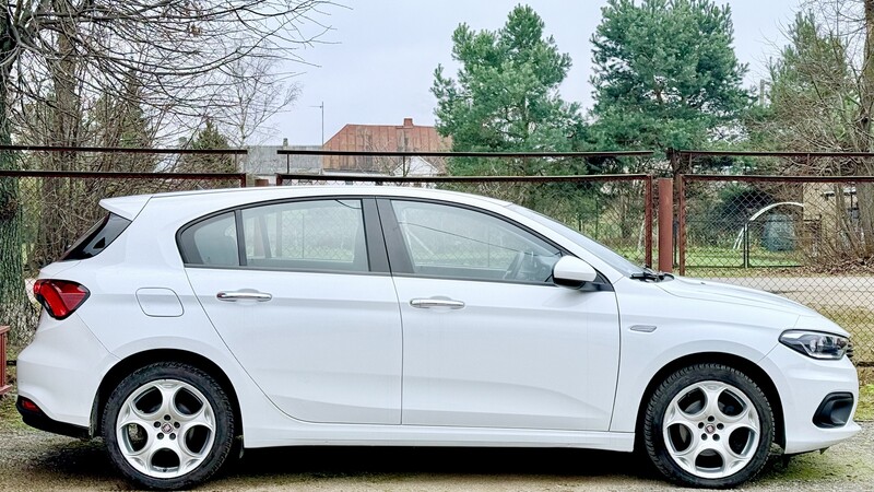 Photo 8 - Fiat Tipo 2016 y Hatchback