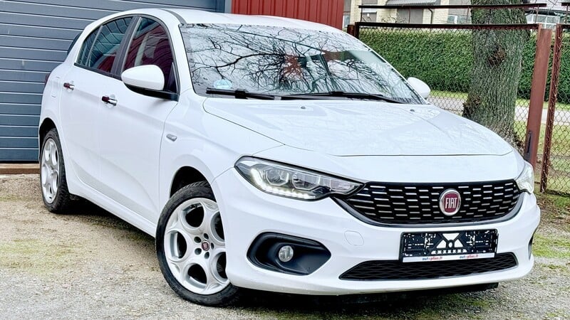 Photo 1 - Fiat Tipo 2016 y Hatchback