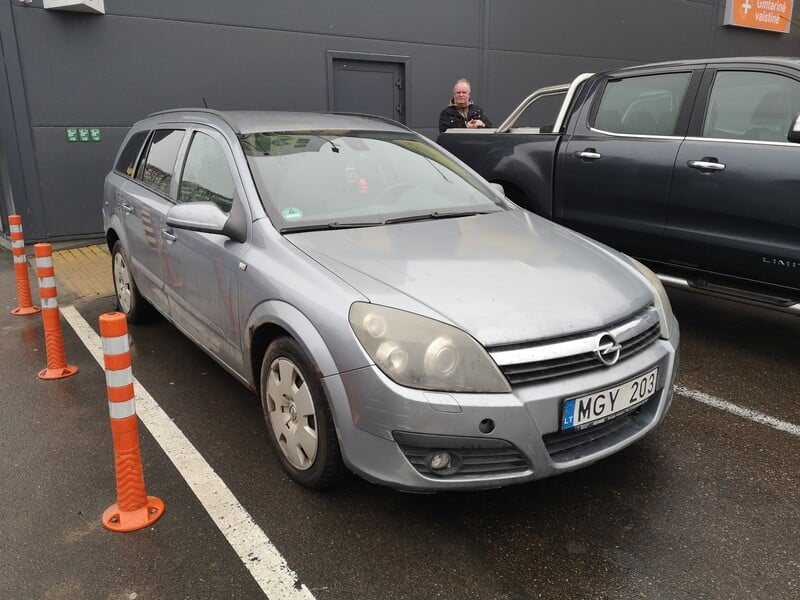 Photo 1 - Opel Astra 2006 y Wagon