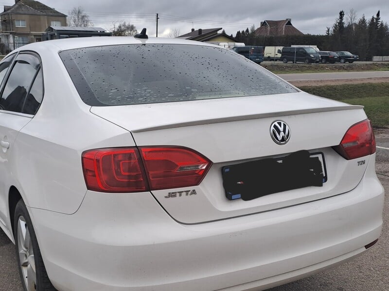 Photo 4 - Volkswagen Jetta TDI 2011 y