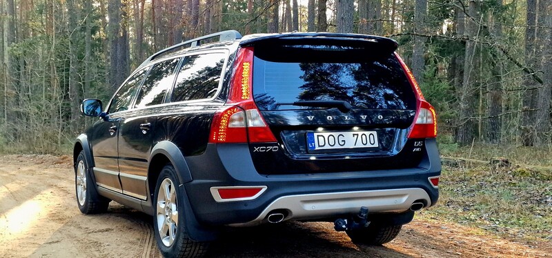 Photo 6 - Volvo XC70 2011 y Wagon