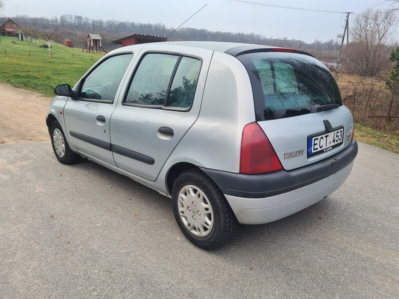 Фотография 2 - Renault Clio 1998 г Хэтчбек