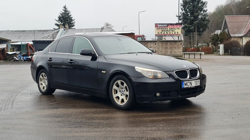 Photo 1 - Bmw 525 2003 y Sedan