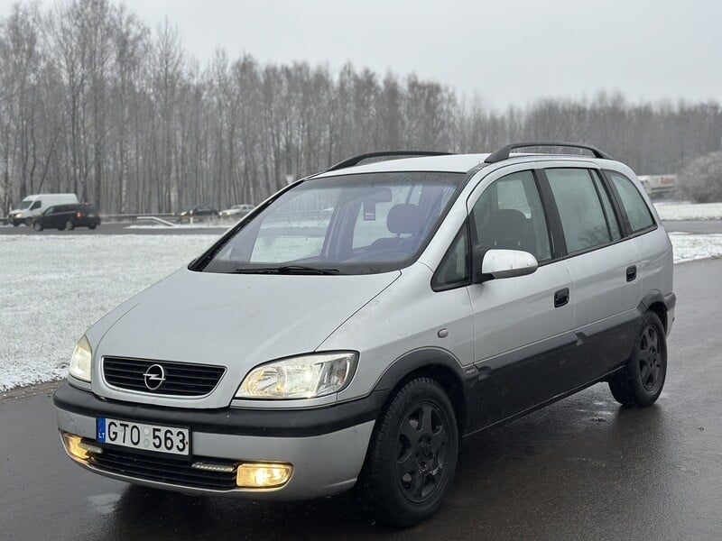 Photo 1 - Opel Zafira 2002 y Van