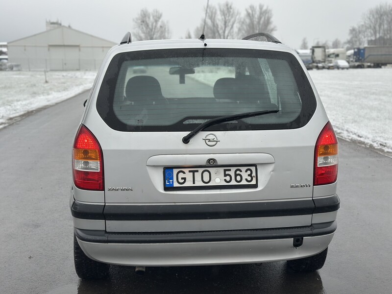 Photo 6 - Opel Zafira 2002 y Van